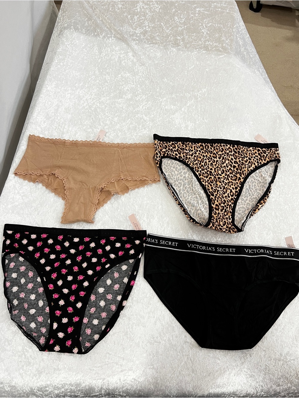 Victoria's Secret Lot Of Four Underwear Panties Brief Size Large Cotton Blend